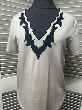 Womens Short-Sleeve Tee with Black Decorative V-Neck Applique